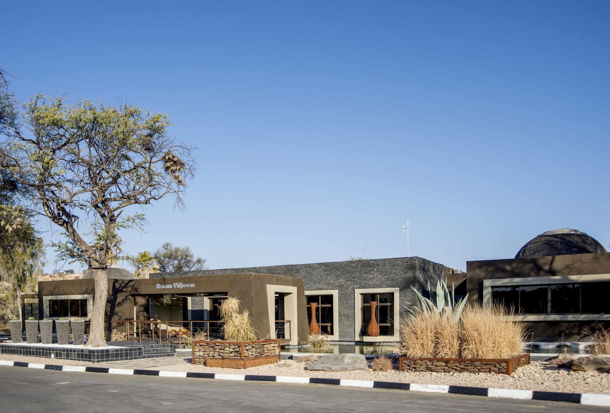 Sun Karros Daan Viljoen Hotel Windhoek Exterior foto
